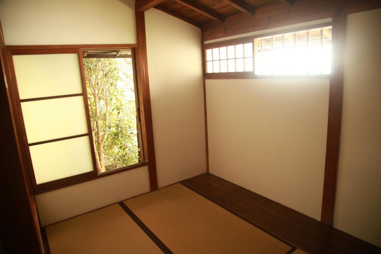 Guest House Yukari Tsuru Εξωτερικό φωτογραφία